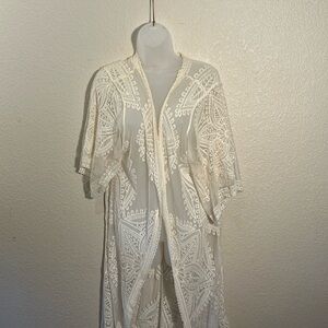 Women’s robe S/M cotton blend cream lacy duster coverup beach lounge boho